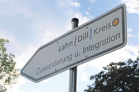 Landrat Schuster rechnet mit weiteren Flüchtlings-Zuweisungen an die Städte und Gemeinden im Lahn-Dill-Kreis.