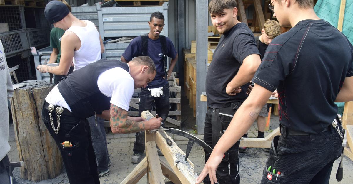 Vielf-ltige-Einblicke-Sch-ler-entdecken-das-Handwerk