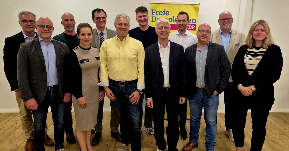 Matthias Büger bleibt Kreisvorsitzender der FDP Lahn-Dill