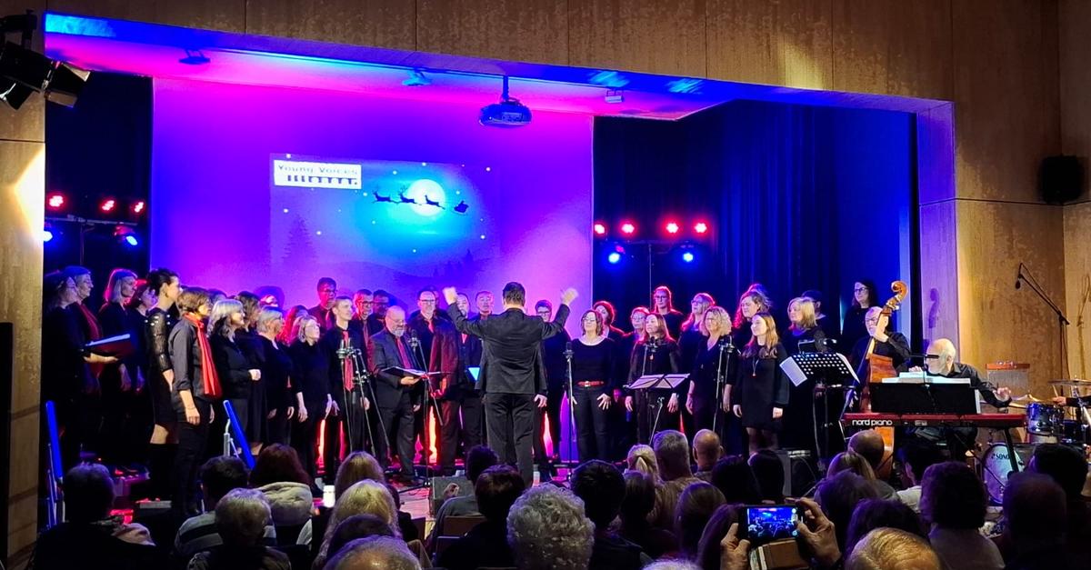 Young-Voices-Mittenaar-bieten-Traditionelles-und-Modernes