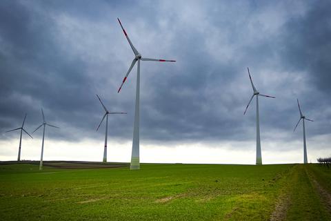 Die Lahn-Dill-Bergland Energie GmbH zeigt am Donnerstag bei einer Bürgerversammlung in Eisemroth auf, wo in Siegbach Windenergieanlagen stehen könnten.