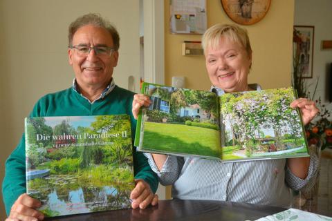 "Die wahren Paradiese II" führt das Ehepaar Domingo und Dorothea Vazquez in 14 traumhafte Gärten in Deutschland.  Foto: Lothar Rühl 
