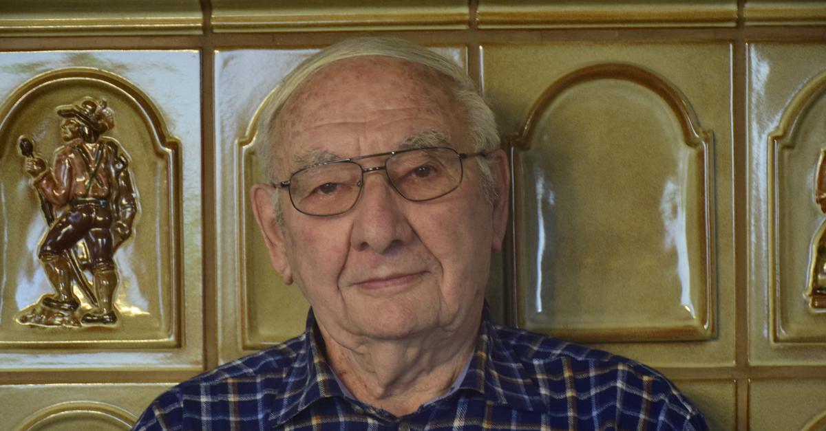 Helmut-Claudi-aus-Kr-ffelbach-zieht-mit-seiner-Frau-gleich