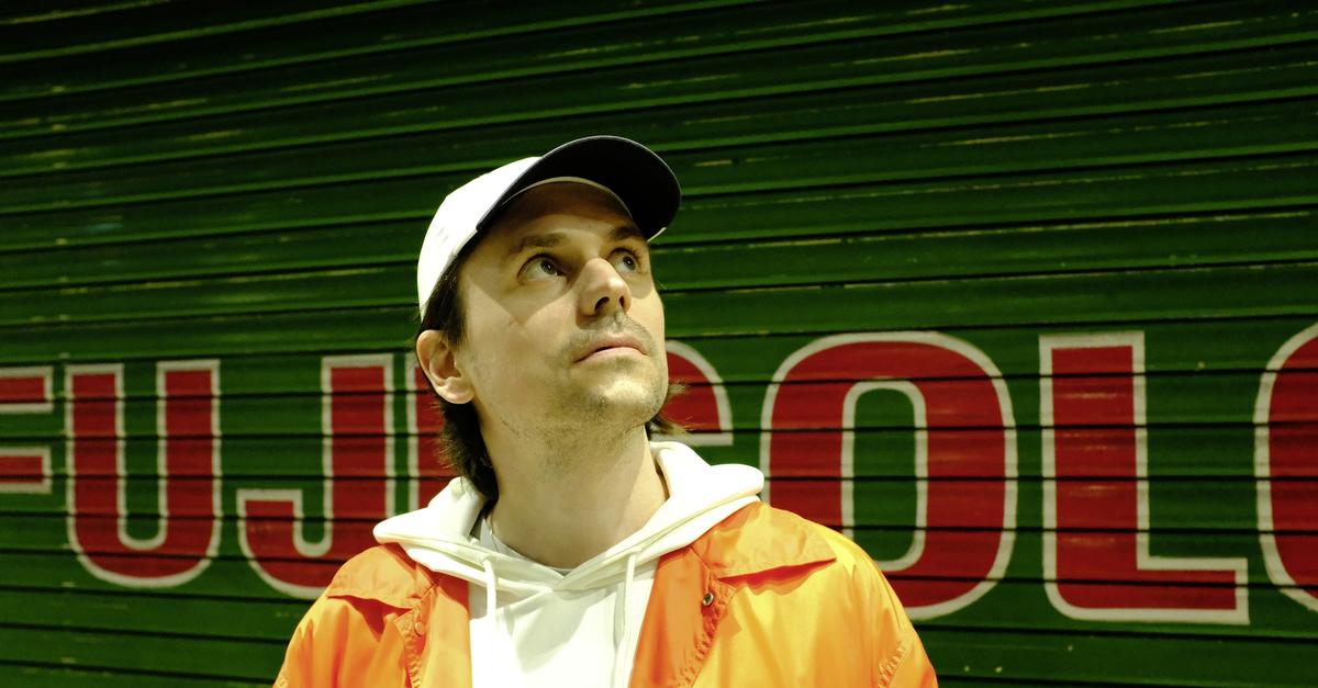 Der-Autor-Leif-Randt-spricht-in-Wetzlar-ber-Gef-hle