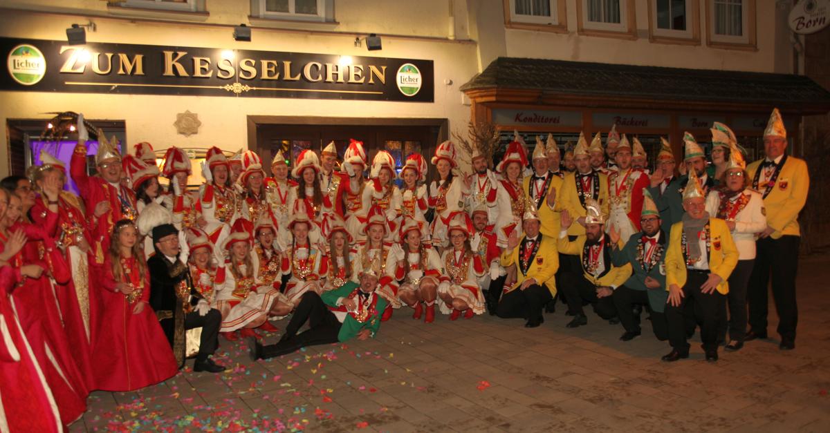 Leute-Leute-im-Kesselchen-Hier-pocht-das-n-rrische-Herz