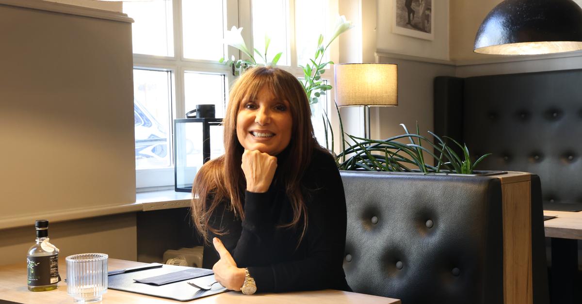 Wie-Despina-Karapetsa-zum-Platia-am-Schillerplatz-kam