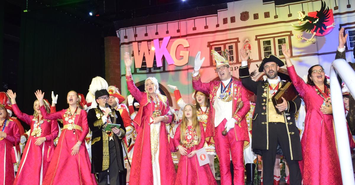 Wetzlarer-Karnevalsgesellschaft-feiert-Gala-Prunksitzung