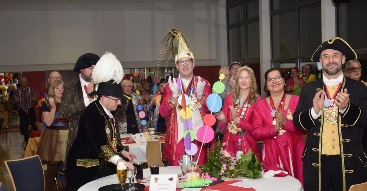 Wetzlarer-Ehrensenatoren-blicken-auf-66-j-hriges-Bestehen