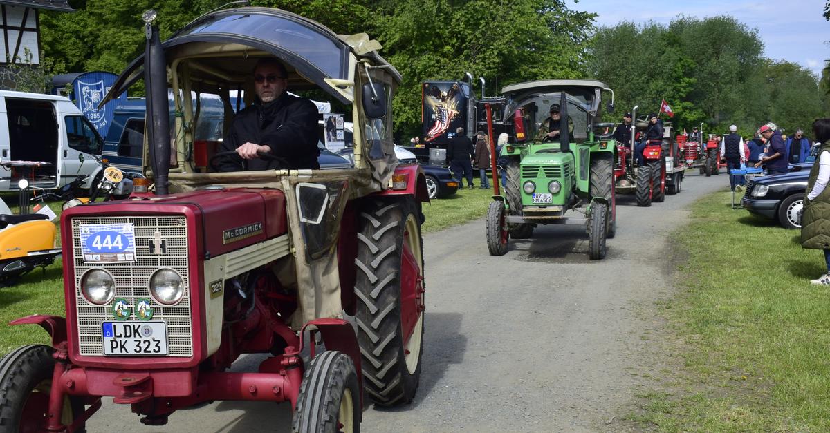 Record number of visitors at the classic car meeting in Wetzlar's ...