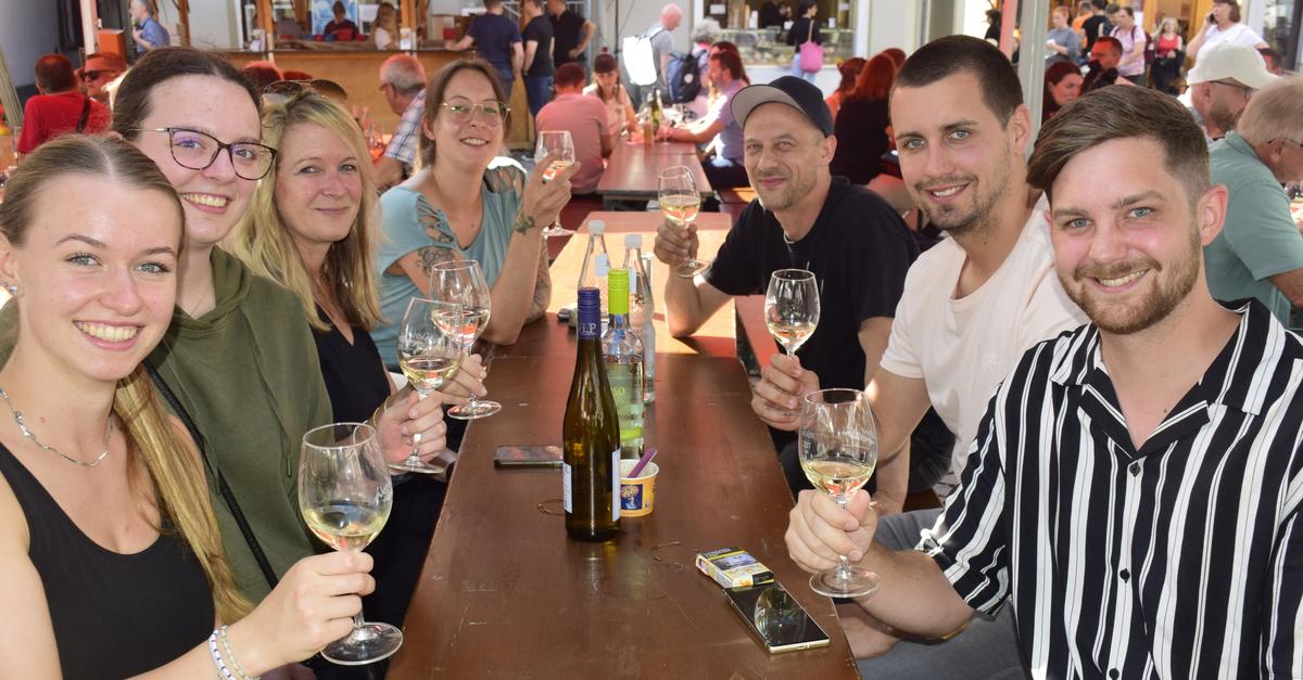 Das-alles-wird-beim-Sommernachtsweinfest-in-Wetzlar-geboten