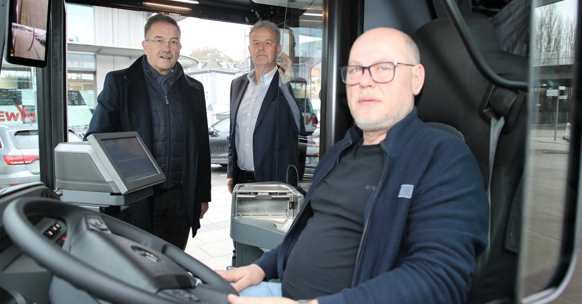 im-ltesten-teil-der-stadt-fahren-wetzlars-neueste-busse