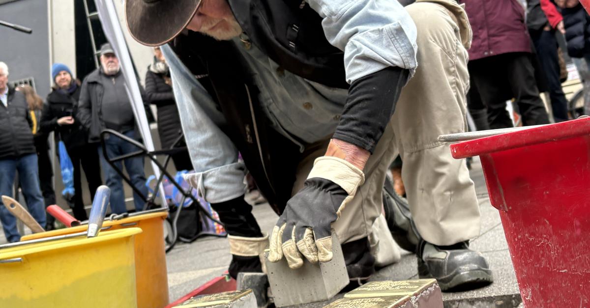 Against forgetting, for remembrance - | 28 new Stolpersteine ​​in Wetzlar