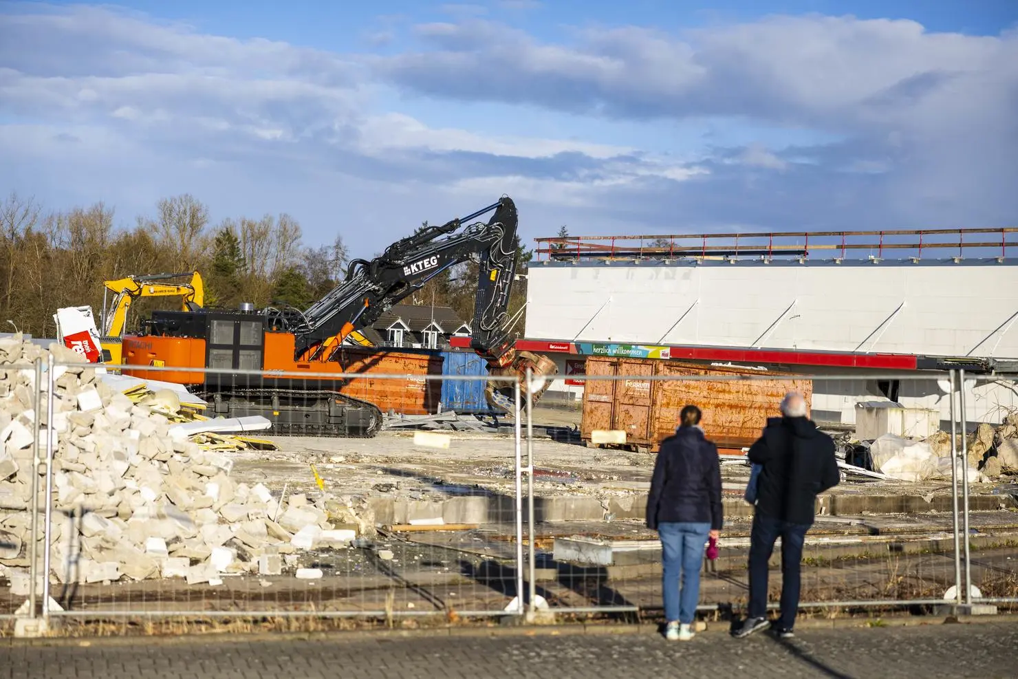 How the old Real in Wetzlar is giving way to a new Edeka market