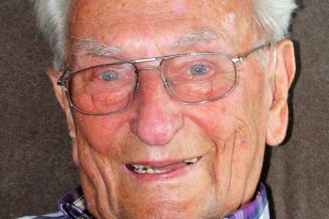 Otto Klaus ist geistig noch "dicke da", steckt mit seiner guten Laune alle an und freut sich heute auf seinen 95. Geburtstag.