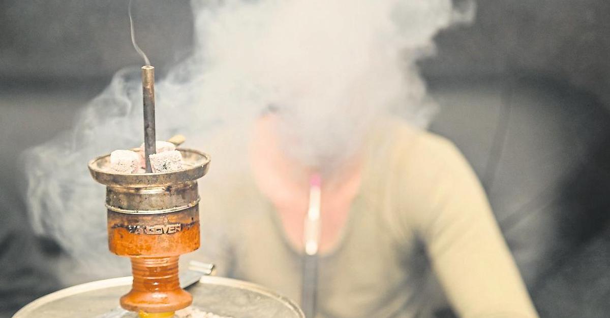 Zu nah in Wetzlarer ShishaBar 43 Anzeigen