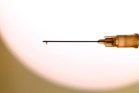 Am 28. Dezember soll im Lahn-Dill-Kreis der erste Impfstoff gespritzt werden. Symbolfoto: dpa 