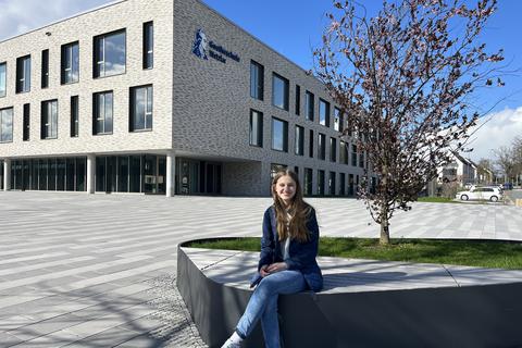 Schülerin Johanna Pokoj steht im Landesfinale von "Jugend debattiert"