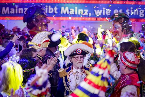 Die Fernsehsitzung "Mainz bleibt Mainz" wird 2023 wieder live aus dem Kurfürstlichen Schloss übertragen.