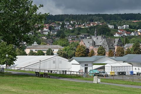 Das Impfzentrum im Erbacher Sportpark ist ein Auslaufmodell: Am Abbau des früheren Dreh- und Angelpunkts der Vakzinversorgung im Odenwaldkreis ab dem 1. Oktober ist nicht mehr zu rütteln.  Foto: Dirk Zengel