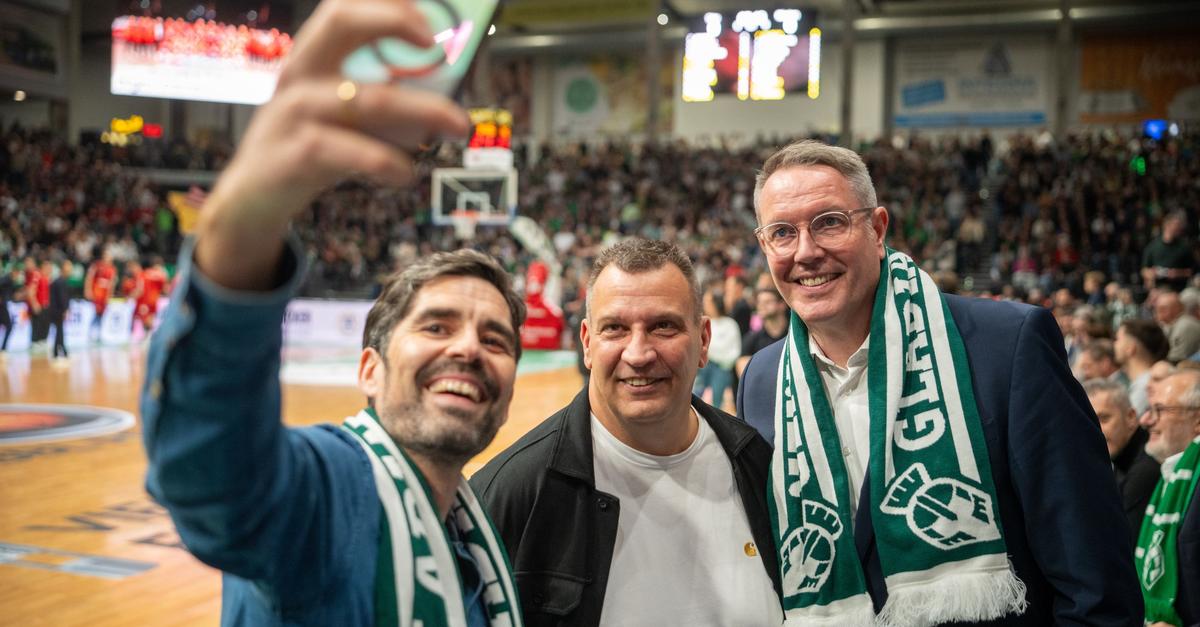 Schweitzer-hat-gute-Vors-tze-f-rs-neue-Jahr