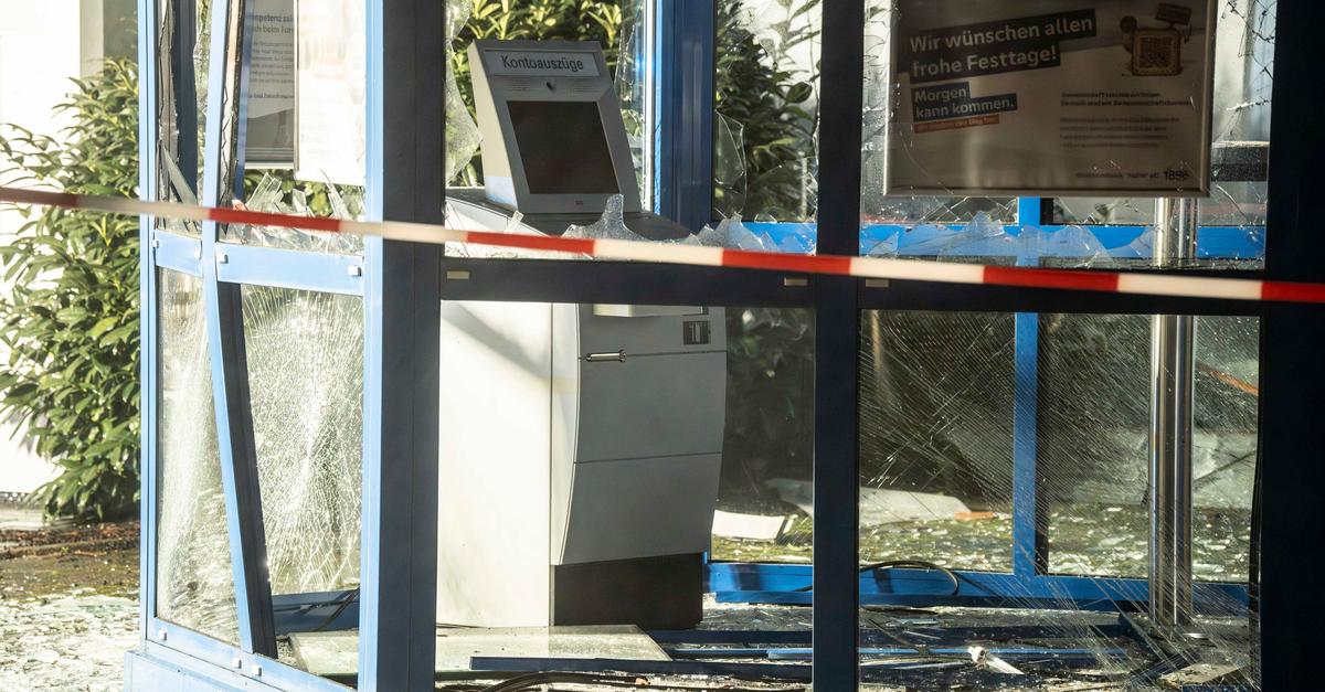 Weniger-gesprengte-Automaten-Sparkassen-zahlen-die-Zeche