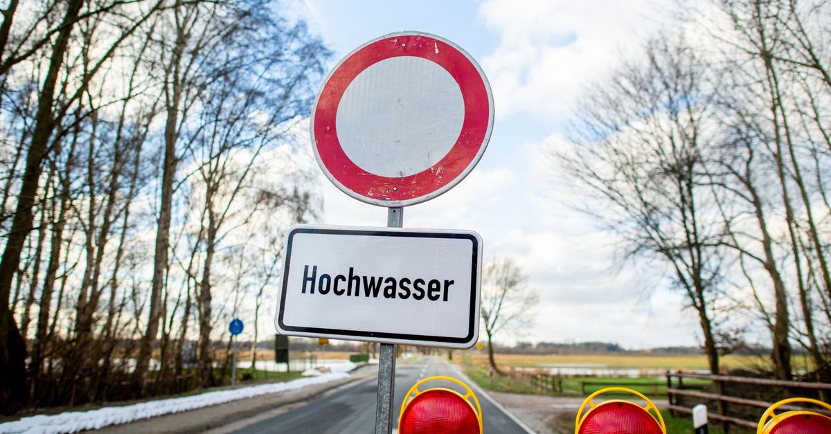Lahn-in-Leun-Schifffahrt-verboten-wegen-Hochwasser