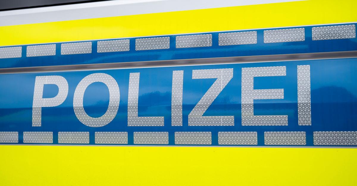 Lkw-ohne-g-ltige-Zulassung-sorgt-f-r-kilometerlange-lspur