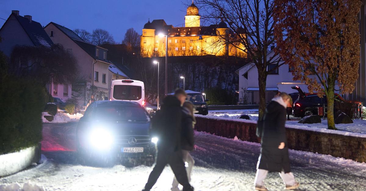 Winterchaos-Bahn-und-Verkehr-in-der-Region-gedrosselt