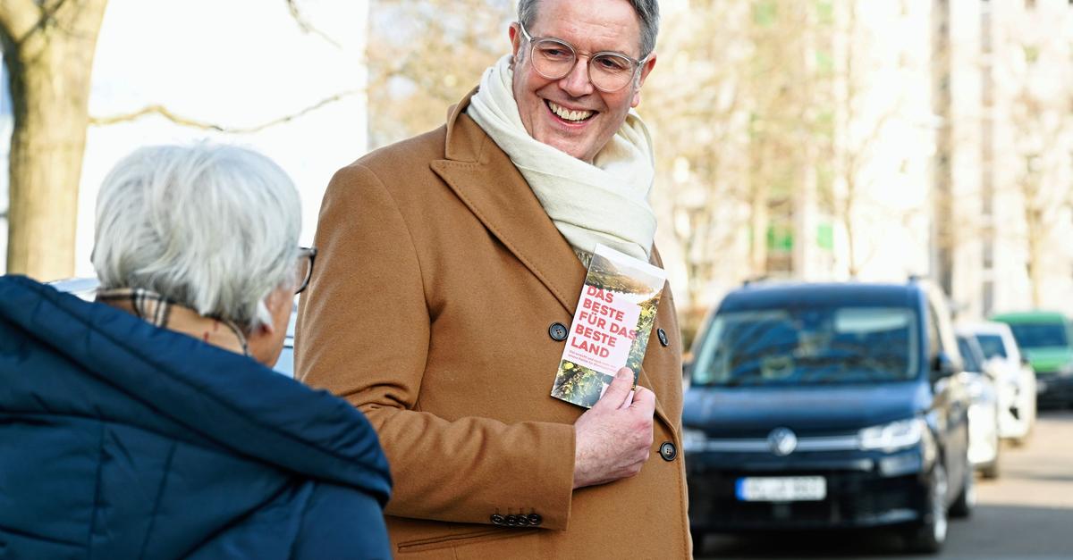 Schweitzer-entspannt-beim-Musikh-ren-und-macht-Dry-Wahlkampf