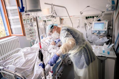 Verschärfungen bei den Corona-Regeln gibt es in der Region, wenn mindestens 200 Corona-Patienten auf hessischen Intensivstationen liegen. Symbolfoto: dpa