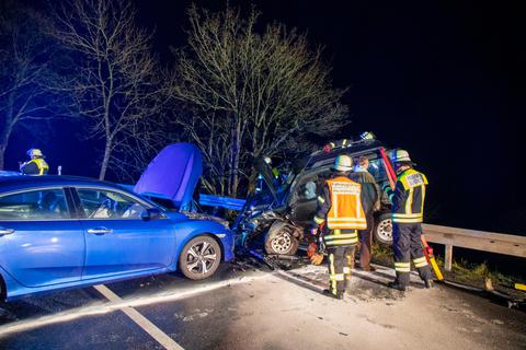 Fünf Verletzte Nach Frontalcrash Bei Ulrichstein