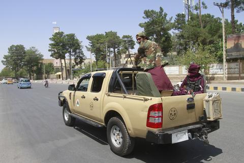 Die militant-islamistischen Taliban setzen ihren Vormarsch in Afghanistan fort und rücken dabei immer näher an die Hauptstadt Kabul heran.  Foto: dpa