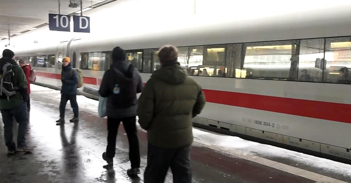 Bahn-Fernverkehr-rollt-doch-erst-ab-Mittag-wieder-an