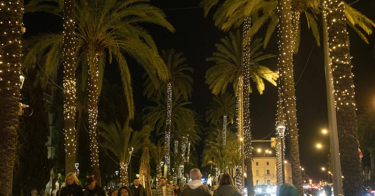 Weihnachtszauber-auf-Mallorca-Lichtermeer-bei-20-Grad