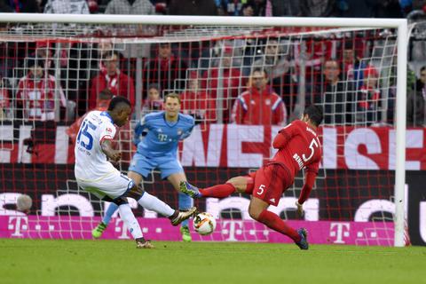 Beim letzten Bundesliga-Duell mit den Bayern ging der FSV Mainz 05 durch den Siegtreffer von Jhon Cordoba (links) in München als Sieger vom Platz. Archivfoto: dpa 