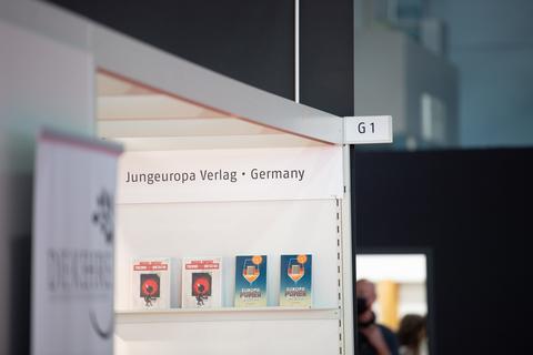 Der Jungeuropa-Stand auf der Frankfurter Buchmesse. dpa