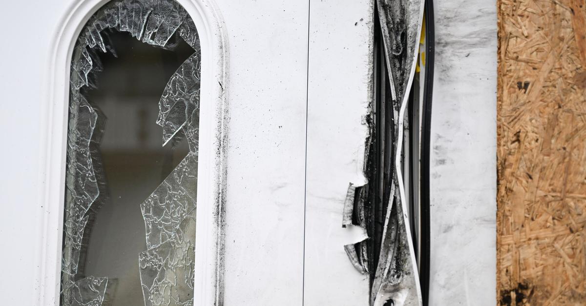 23-Sch-sse-im-Pausenraum-H-chststrafe-nach-Morden-in-Firma