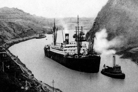 Die „Kroonland“ befuhr die am 2. Februar 1915 als bis zu diesem Tag größtes Passagierschiff den Kanal. Foto: wikimedia