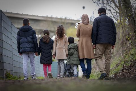 Die afghanische Familie R. ist nach ihrer Flucht in Mainz angekommen – doch wie geht es für sie weiter?