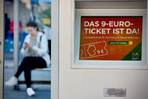 Seit heute gilt das 9-Euro-Ticket bundesweit. Foto: Sascha Kopp