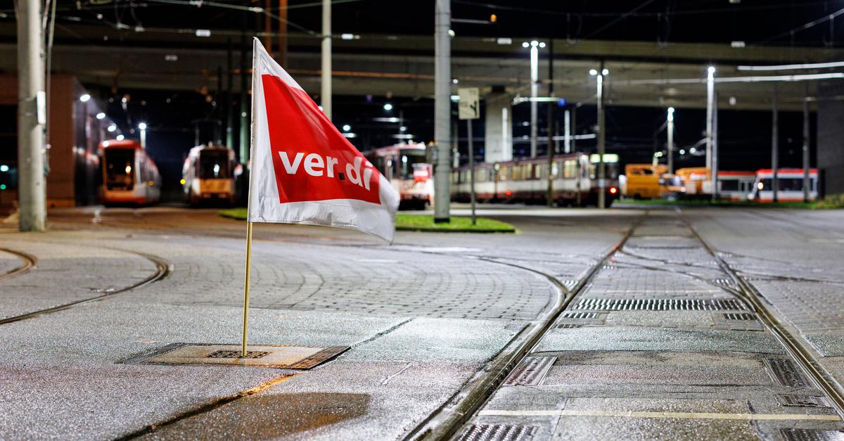 Warnstreiks-legen-Nahverkehr-in-Deutschland-vielerorts-lahm