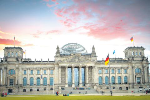 Das Reichstagsgebäude in Berlin, Sitz des deutschen Bundestags. Foto: lindrik - Fotolia.de