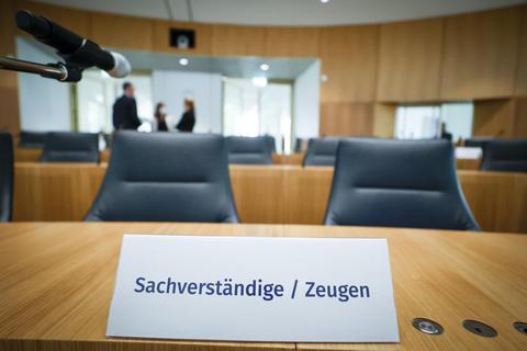 Hat Innenminister Roger Lewentz (SPD) dem Journalisten Willi Willig frühzeitig von einem eingestürzten Haus am Oberlauf der Ahr berichtet? Oder nicht? In diese Frage will der Reporter an diesem Donnerstag vor dem U-Ausschuss Klarheit bringen. Archivfoto: Kopp