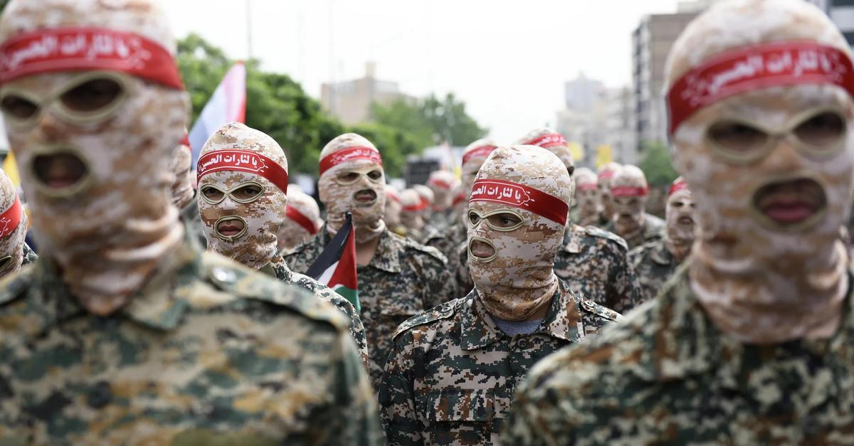 die-revolutionsgarde-irans-macht-im-schatten