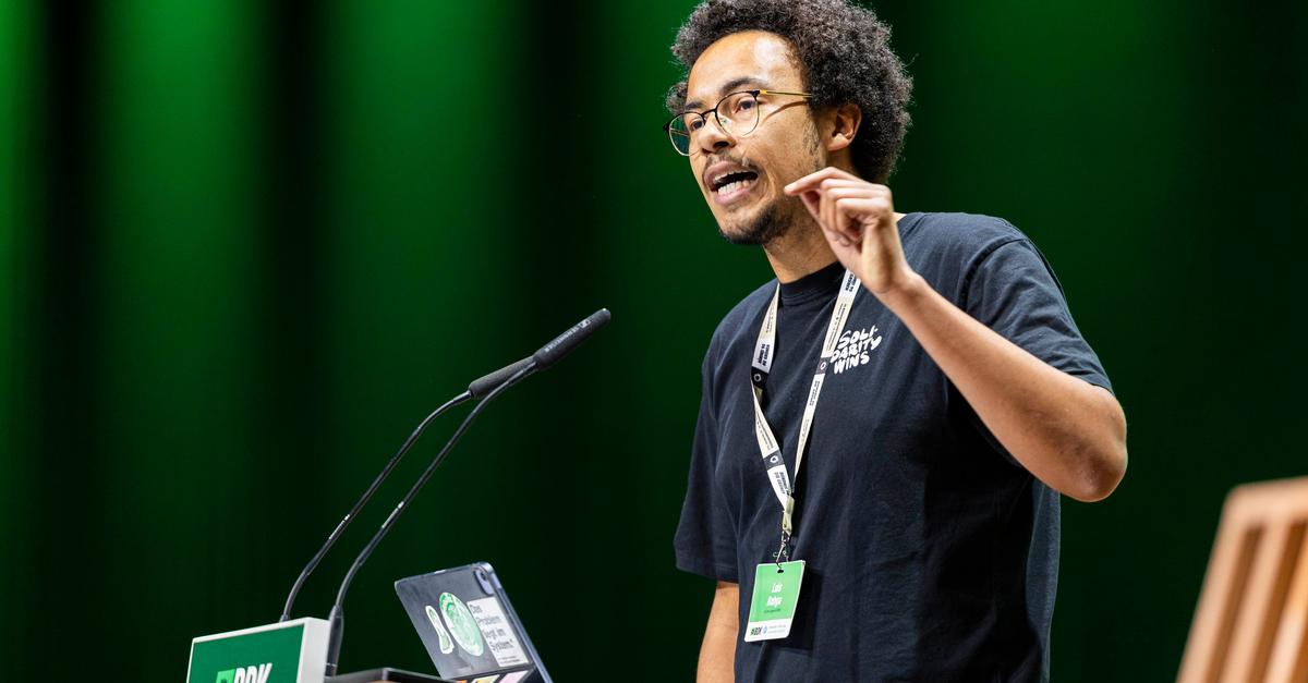 Gr-ne-beziehen-Position-zu-Wehrdienst-und-Nahost