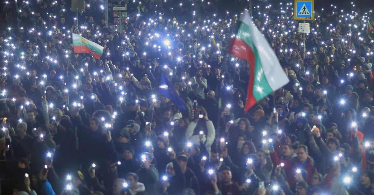 Tausende-demonstrieren-in-Bulgarien-f-r-faire-Neuwahl