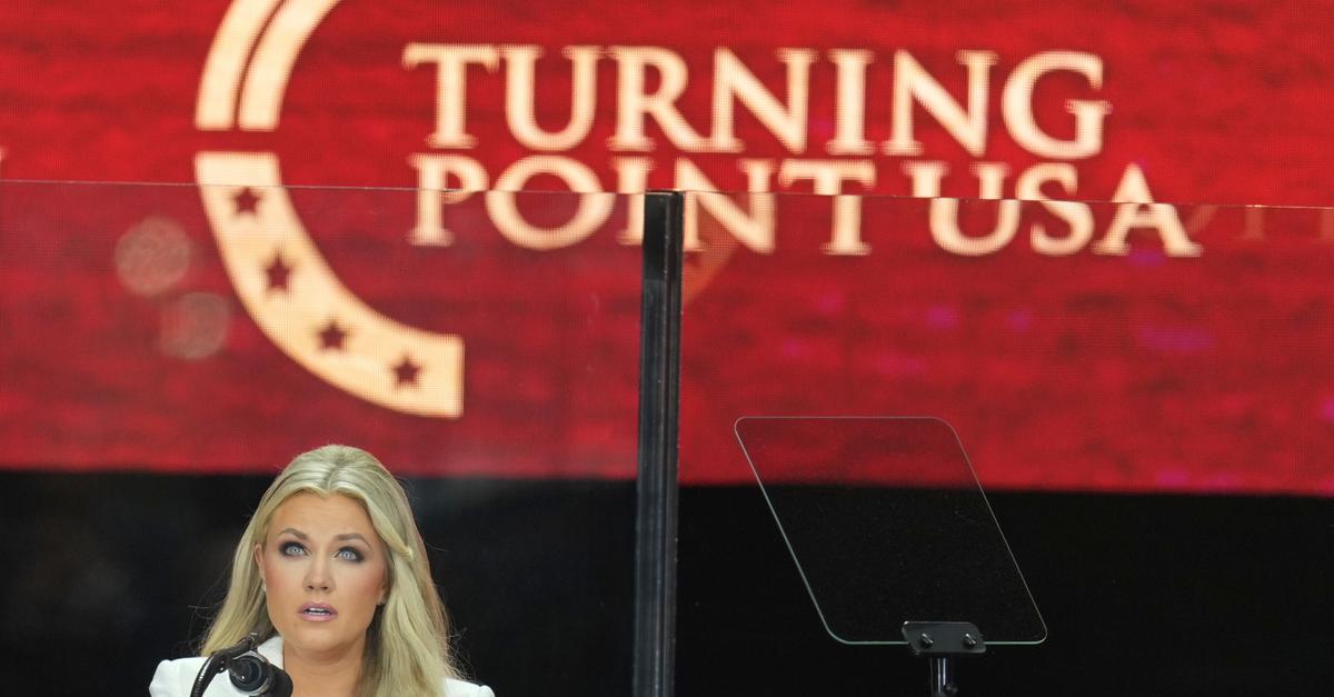 Witwe-von-Charlie-Kirk-unterst-tzt-JD-Vance