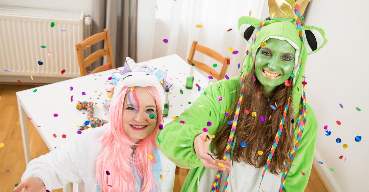 Kost-m-Schminke-Maske-So-sch-tzen-Sie-die-Haut-und-Umwelt