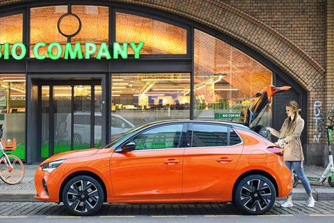 Gedacht für die Stadt, gemacht für die Stadt: die vollelektrische Version des Opel Corsa. Foto: Opel