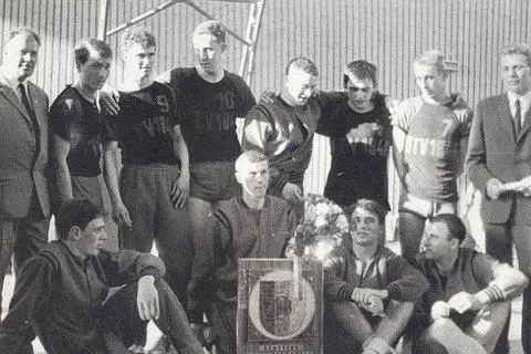 L'Année Du BASKET 1976 – Livre Tessier & Couedel – état Correct